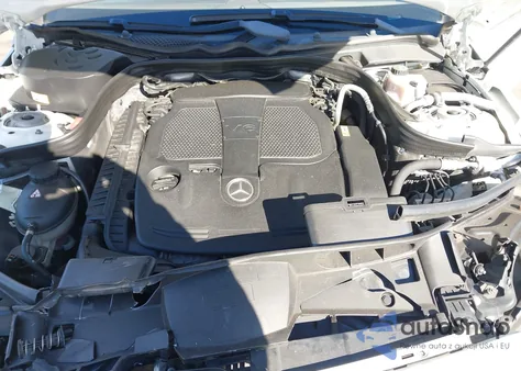 2015 Mercedes-Benz E 350 4Matic z USA, uszkodzony, nr VIN WDDHF8JB0FB101753